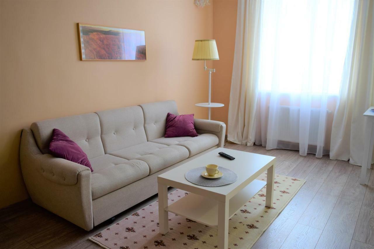 Central Comfortable One-Bedroom Apartment Кишинів Екстер'єр фото